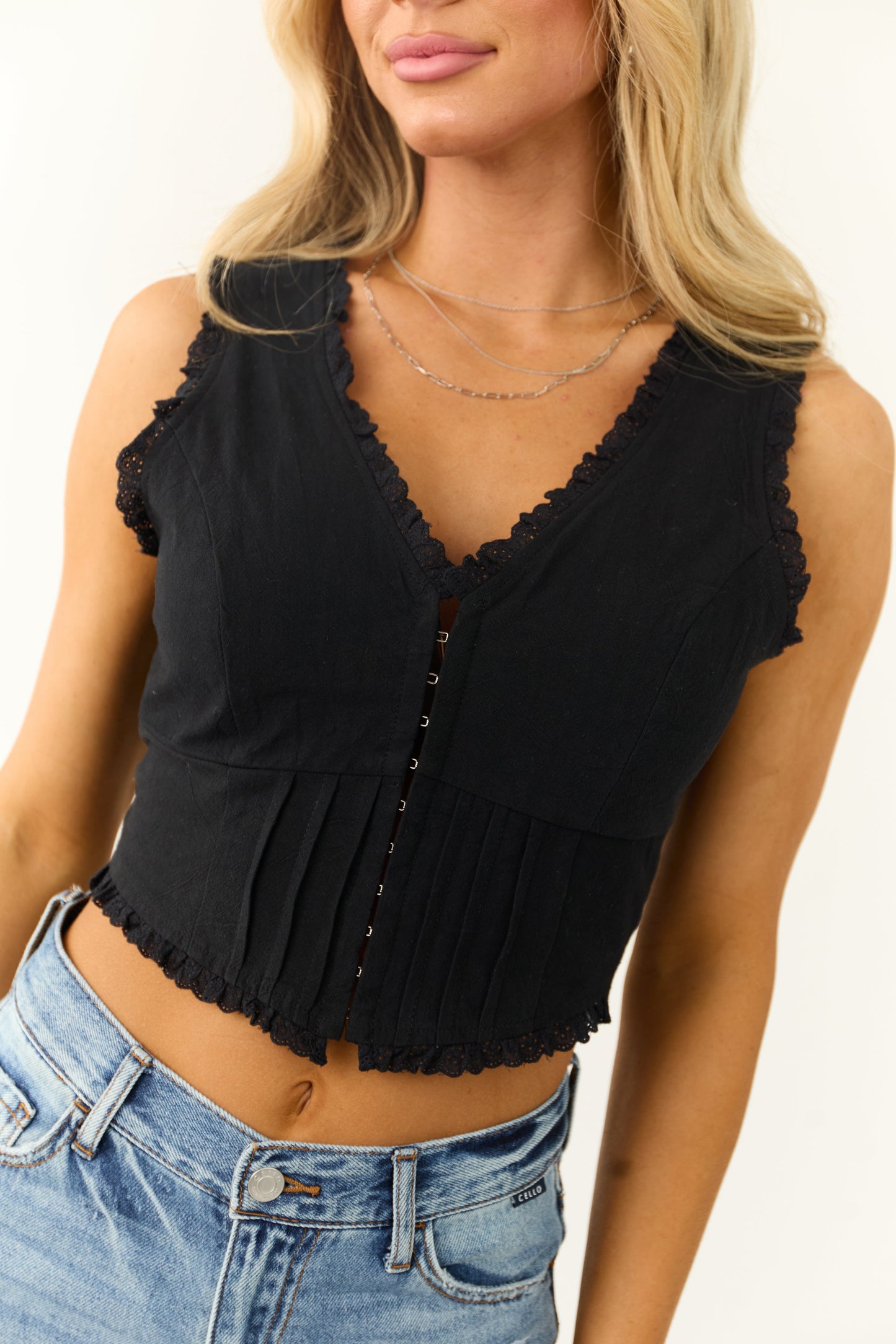 Black Sleeveless Corset-Style Cropped Top